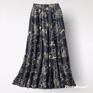 Coldwater Creek Moonlight Embroidered Skirt size Medium